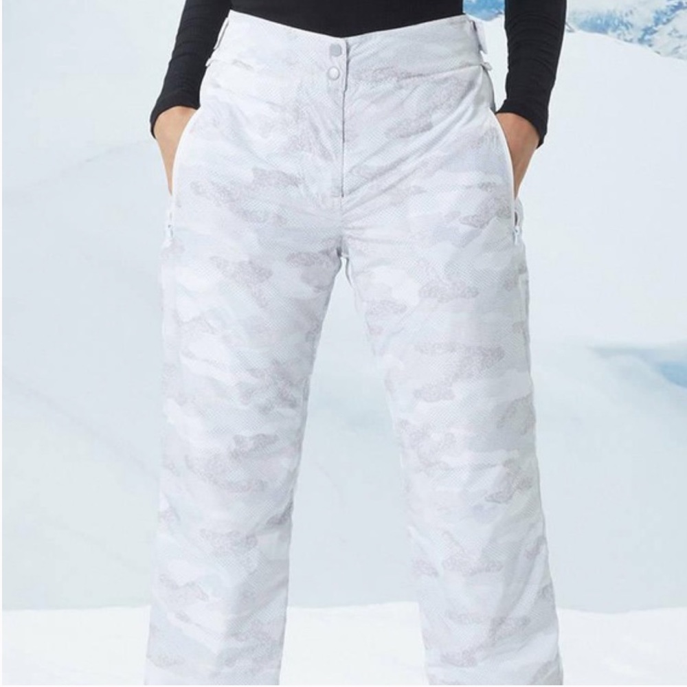 Forever 21 Active White Gray Camo Ski Snow Pants